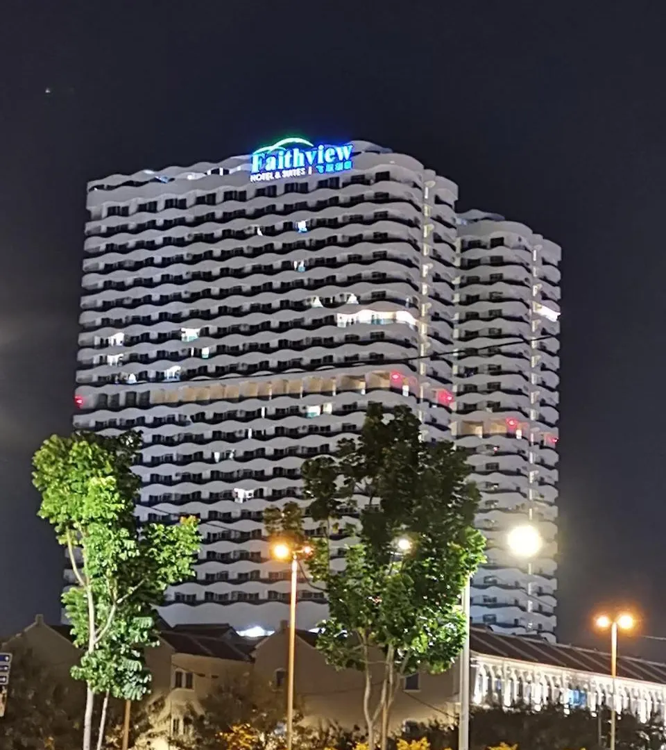Symphony Suite @ The Wave Malacca 0*,